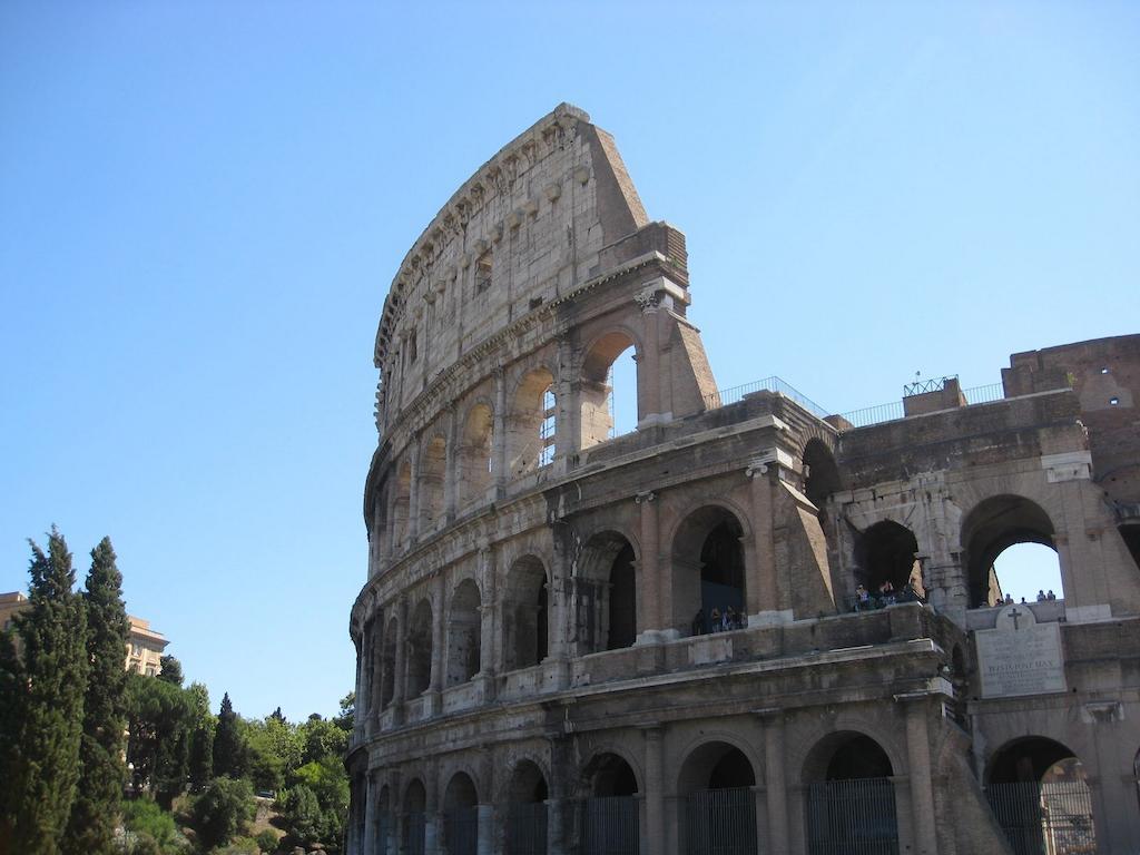 Отель Vesta Domus Рим Экстерьер фото